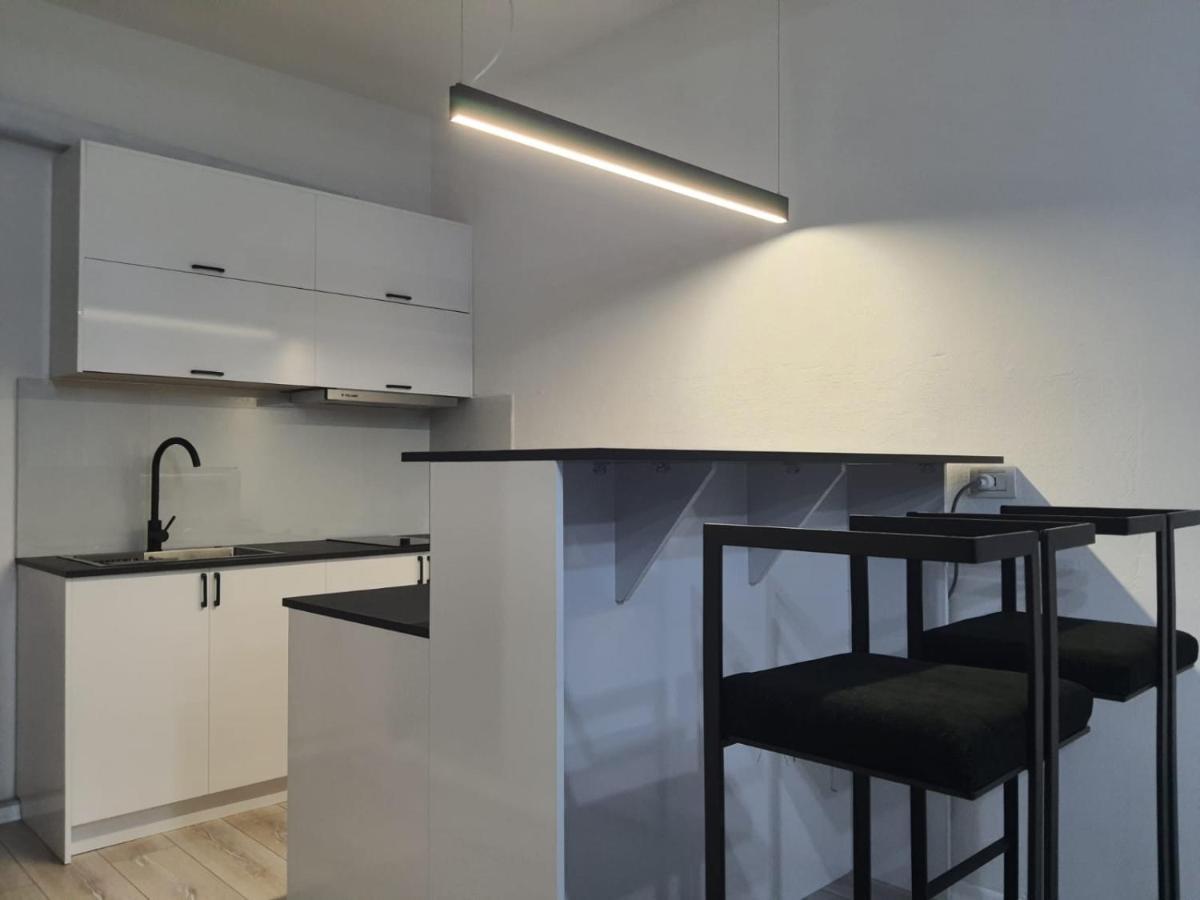 Modern Apartment Korca 2 Extérieur photo
