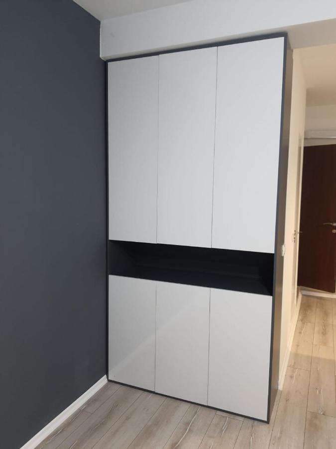 Modern Apartment Korca 2 Extérieur photo